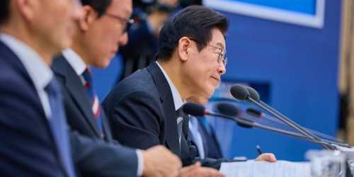 [속보]대통령실 "李 대통령 환단고기 발언, 주장에 동의하거나 연구·검토 지시한 것 아니다"